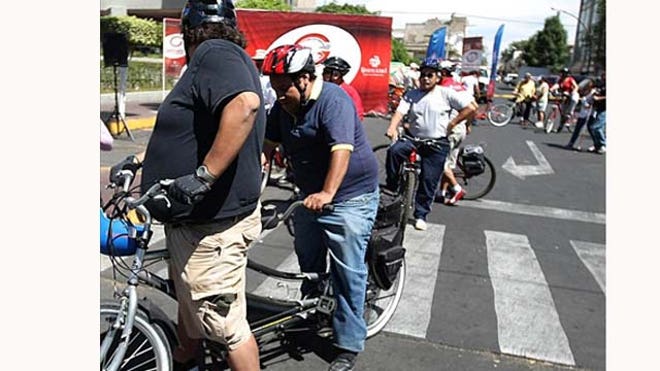 Mexican Cyclists.JPG